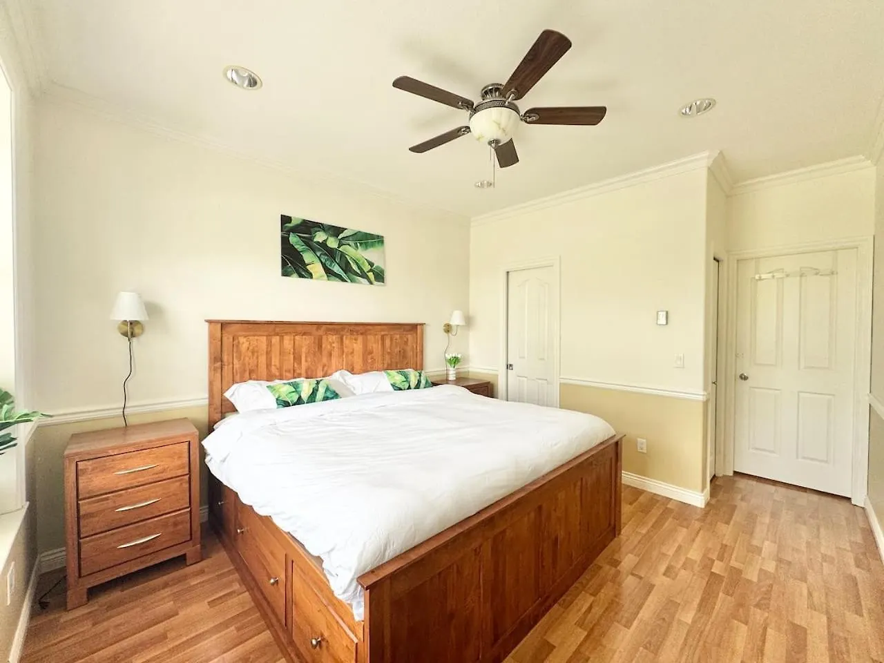 度假居 Heart Of Van. Private 2Br, Patio And Free Parking 溫哥華
